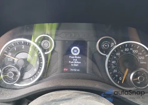 2022 Ram 1500 Big Horn 4X2 6'4 Box from USA, damaged, VIN 1C6RREBG9NN274013